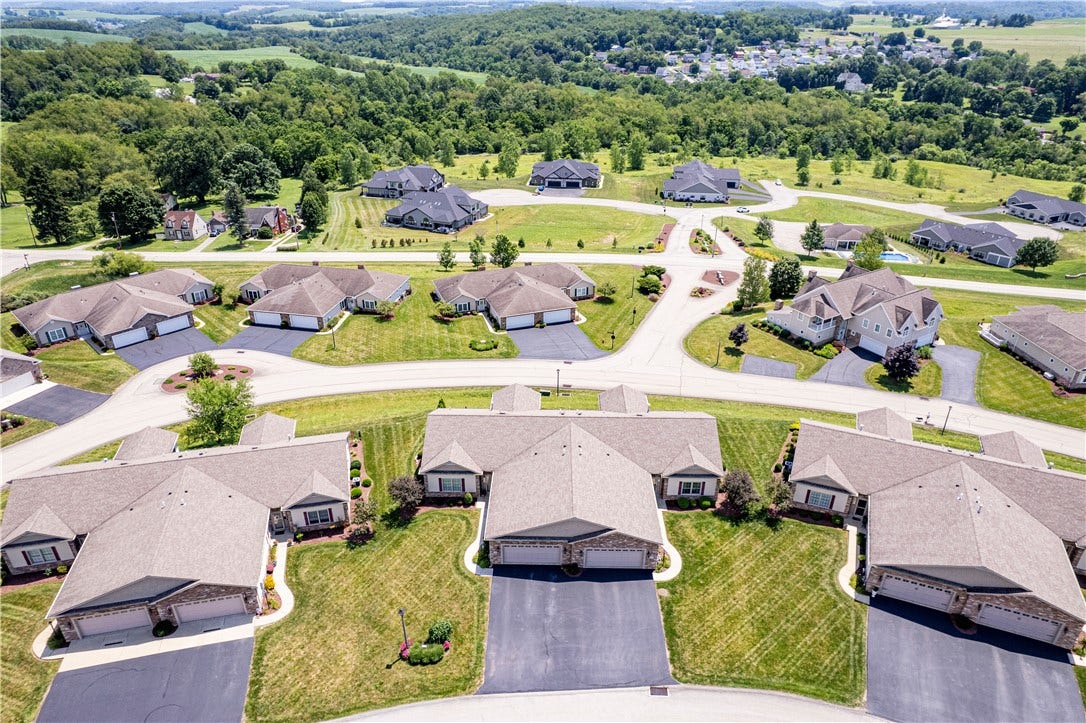 1317 Lynchfield Ln, Greensburg, PA 15601