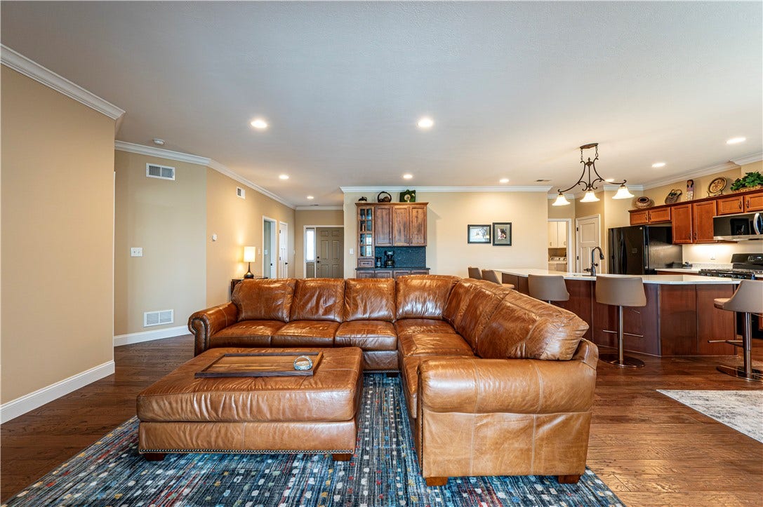 1317 Lynchfield Ln, Greensburg, PA 15601