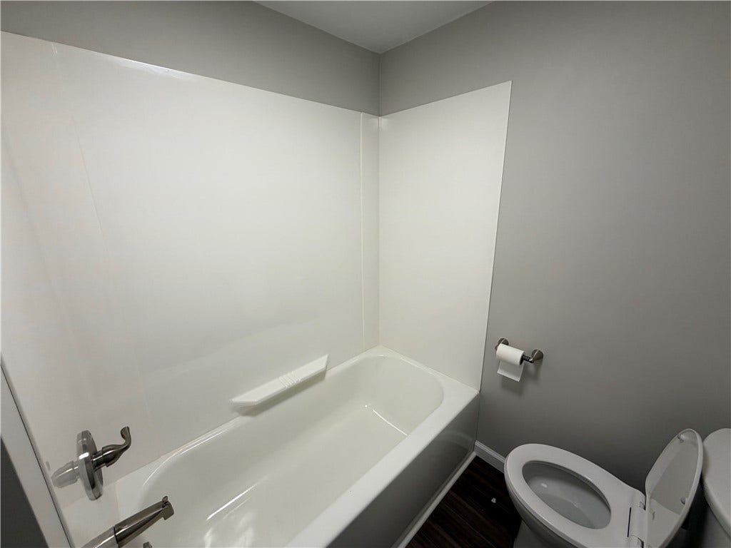 1412 W Crawford Ave, Connellsville, PA 15425
