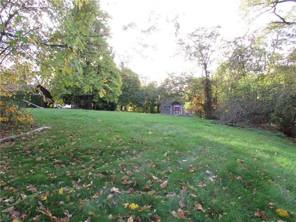 301 OAK AVENUE, Elizabeth, PA 15037
