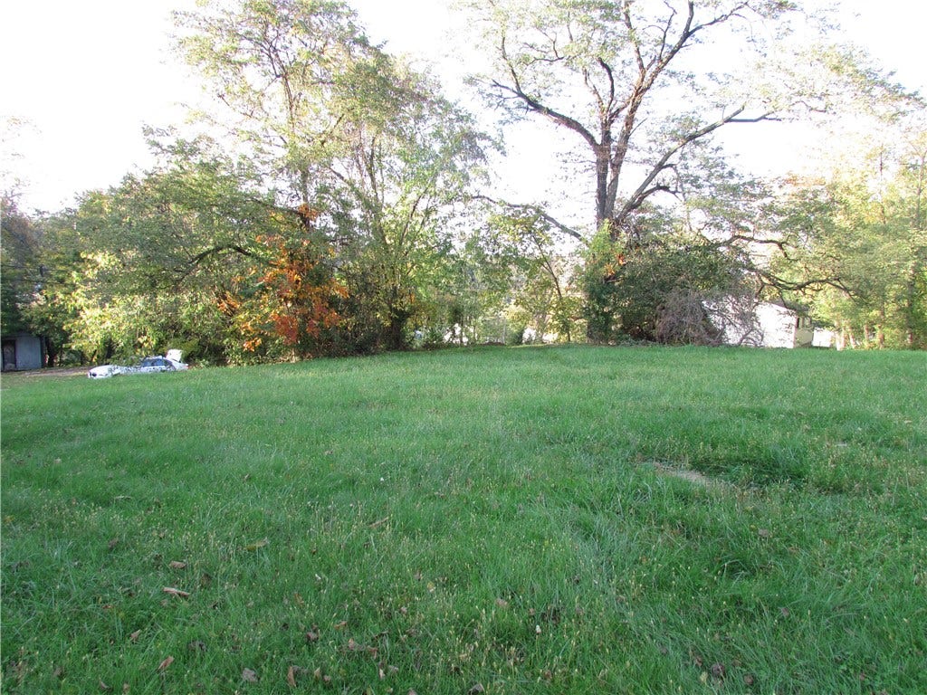 301 OAK AVENUE, Elizabeth, PA 15037