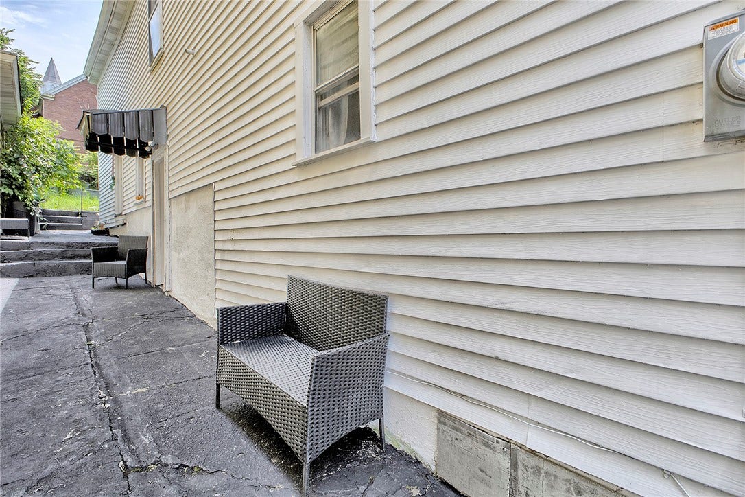 218 N 4th Street, Jeannette, PA 15644