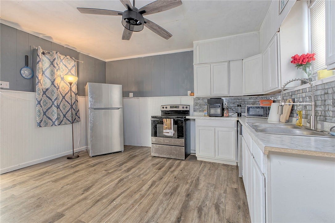 218 N 4th Street, Jeannette, PA 15644