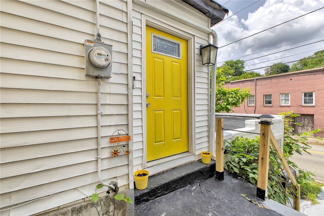 218 N 4th Street, Jeannette, PA 15644