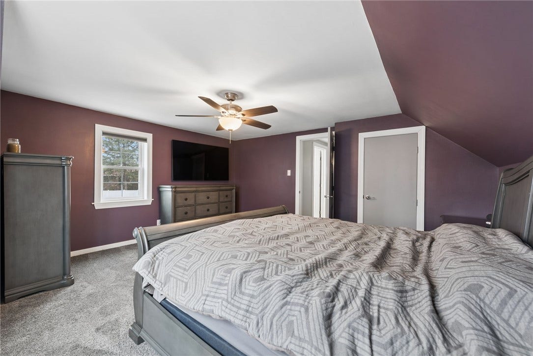 1521 Woodlawn Dr, Latrobe, PA 15650