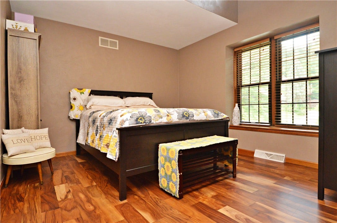 516 Donatello, Irwin, PA 15642 516 Donatello, Irwin, PA 15642