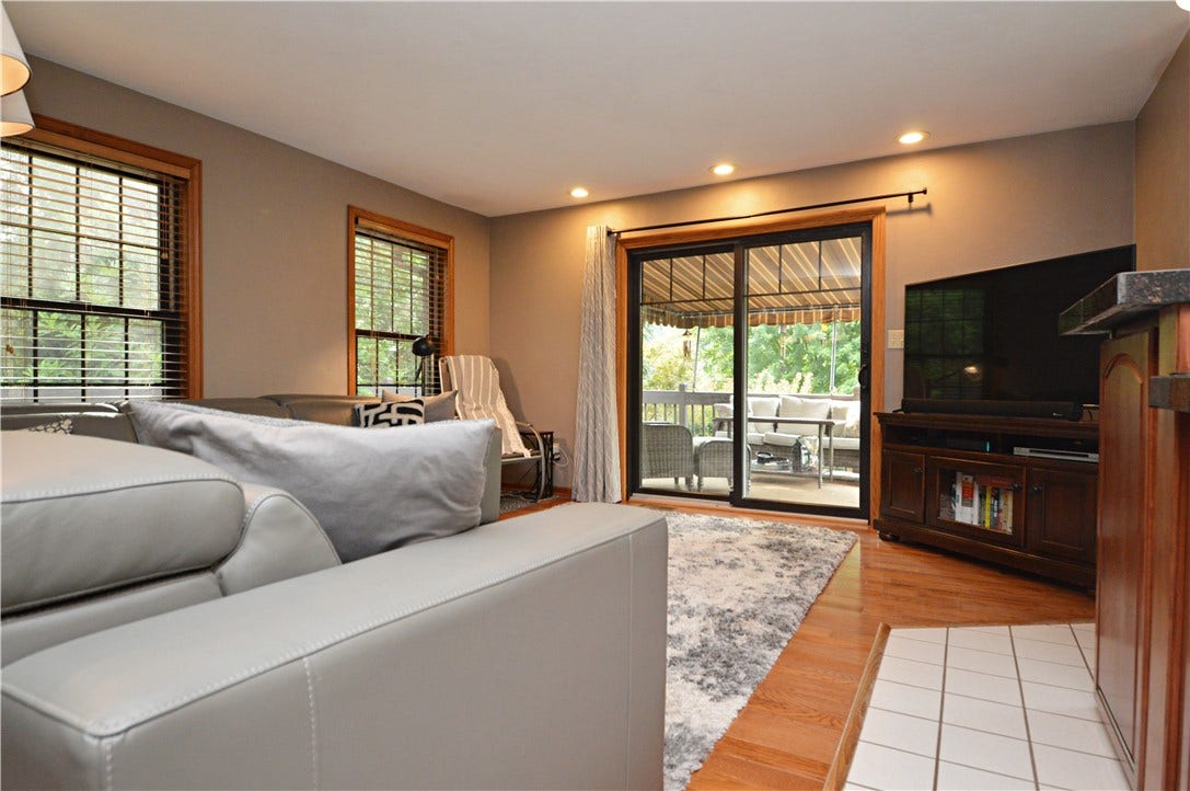 516 Donatello, Irwin, PA 15642 516 Donatello, Irwin, PA 15642
