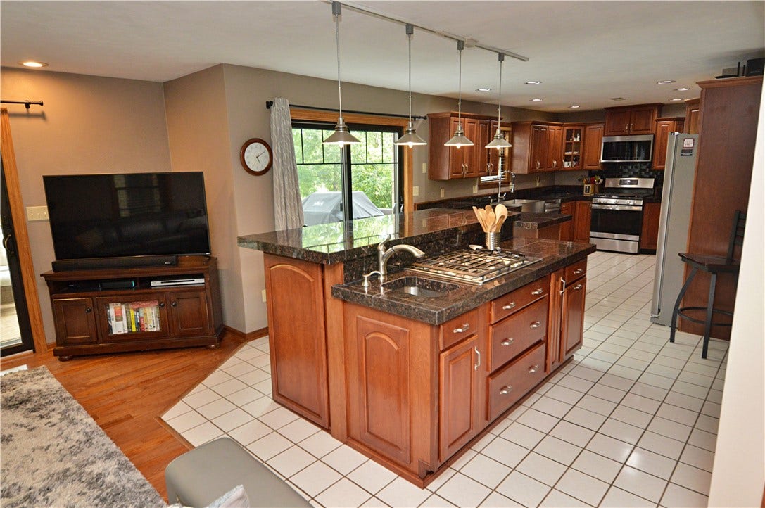 516 Donatello, Irwin, PA 15642 516 Donatello, Irwin, PA 15642