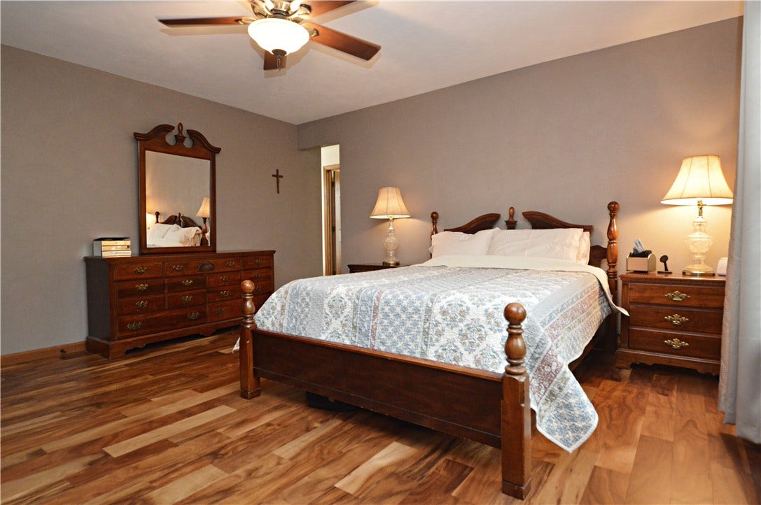 516 Donatello, Irwin, PA 15642