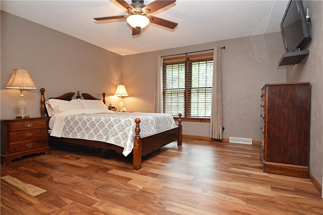 516 Donatello, Irwin, PA 15642 516 Donatello, Irwin, PA 15642