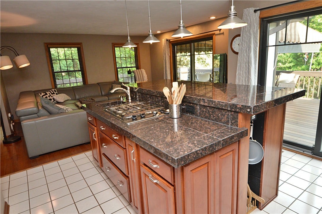 516 Donatello, Irwin, PA 15642 516 Donatello, Irwin, PA 15642