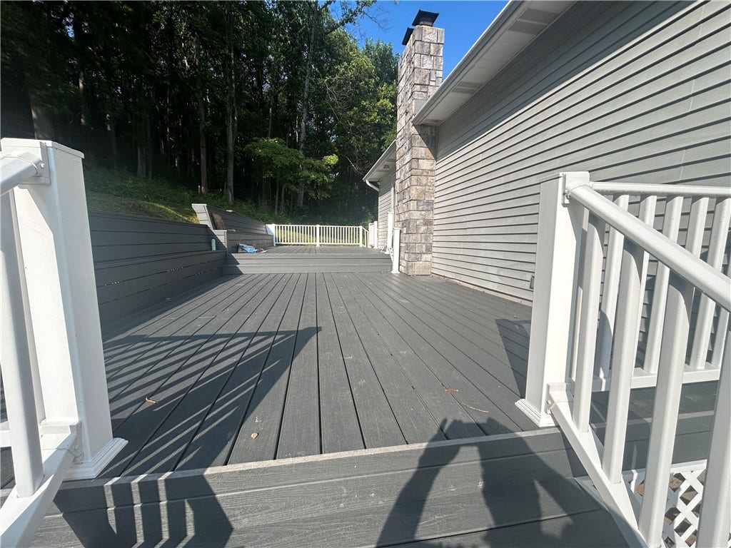 328 Adelaide Rd, Connellsville, PA 15425