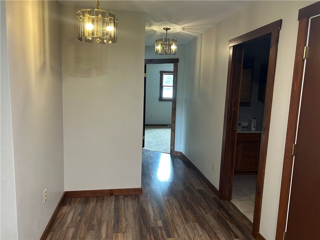 328 Adelaide Rd, Connellsville, PA 15425
