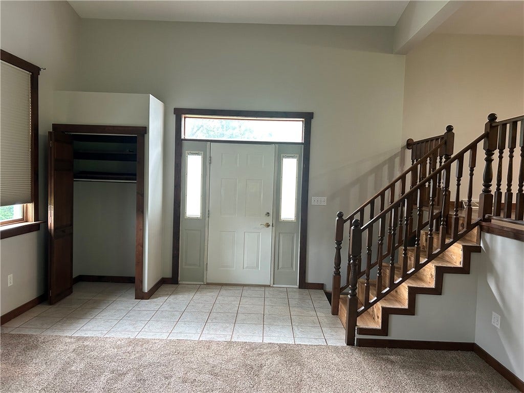 328 Adelaide Rd, Connellsville, PA 15425