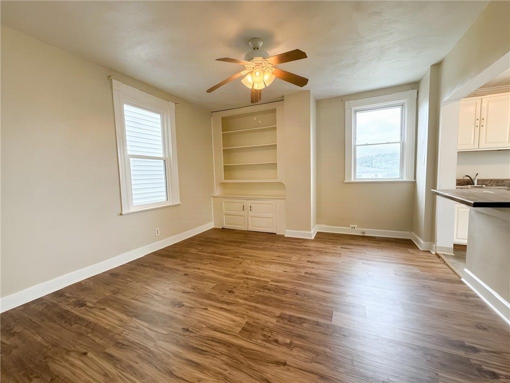 514 6th St, Irwin, PA 15642