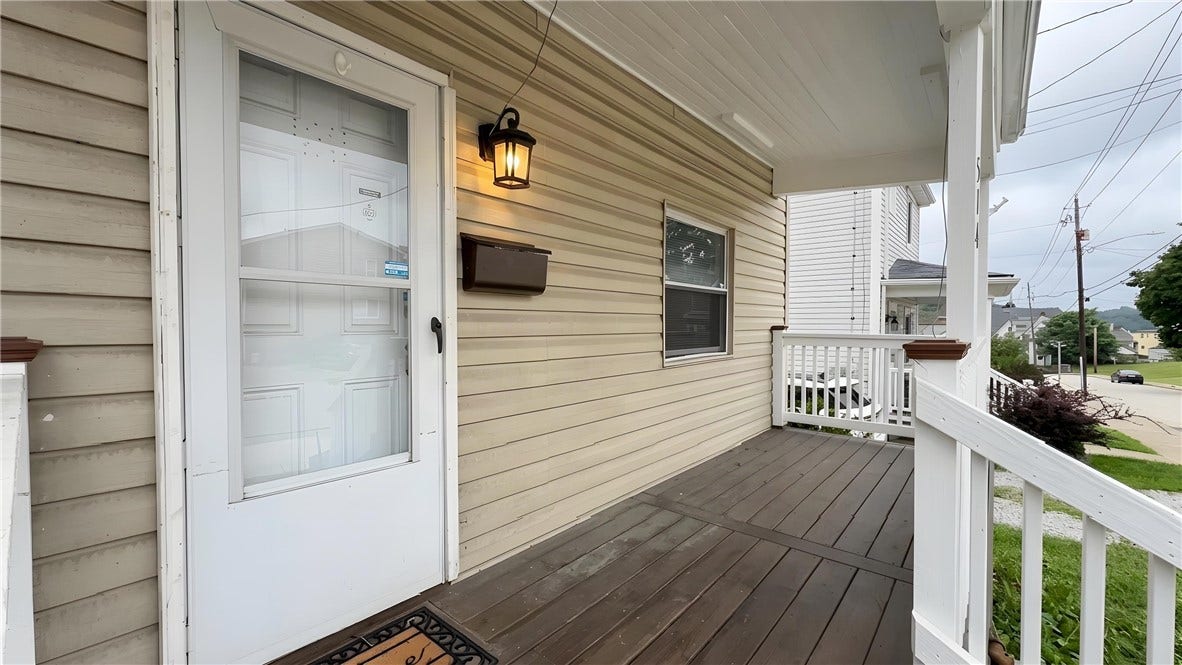 514 6th St, Irwin, PA 15642 514 6th St, Irwin, PA 15642