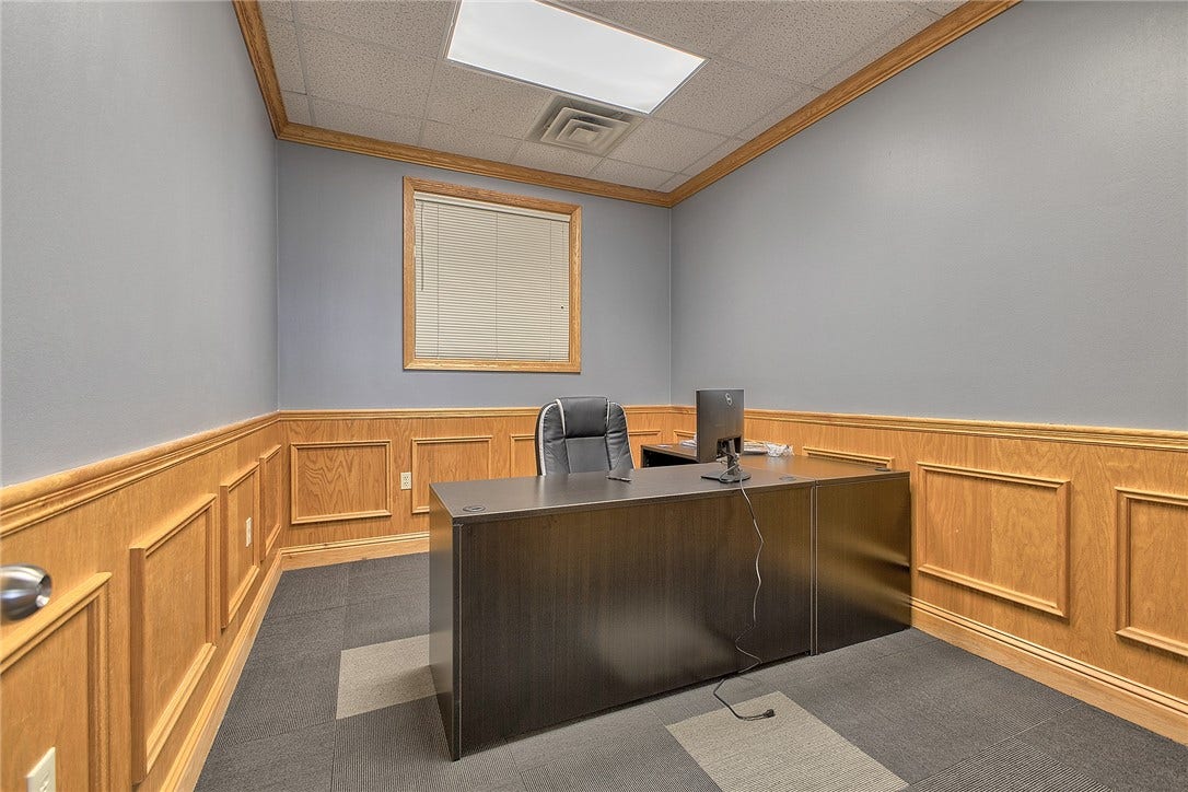 911 Ligonier St, Suites 205&206, Latrobe, PA 15650