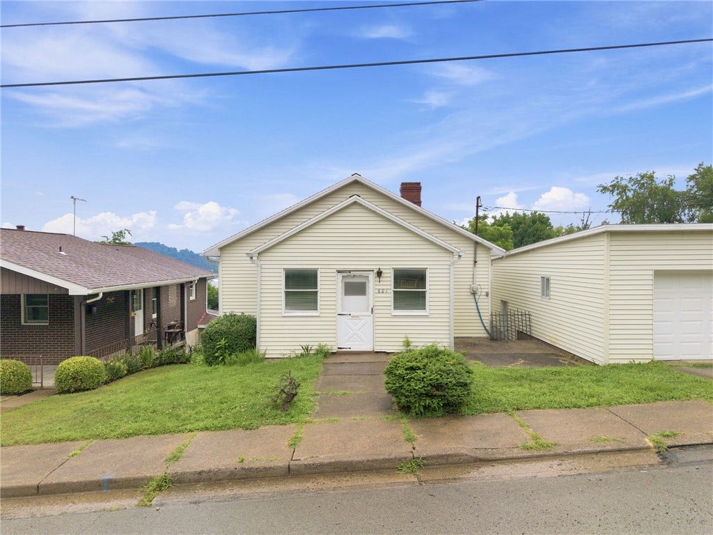 601 Highland Avenue, Jeannette, PA 15644