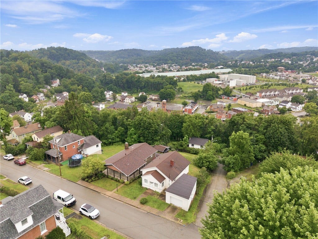 601 Highland Avenue, Jeannette, PA 15644