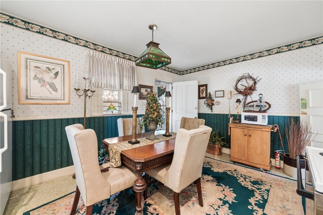 305-307 S 6TH ST, West Newton, PA 15089