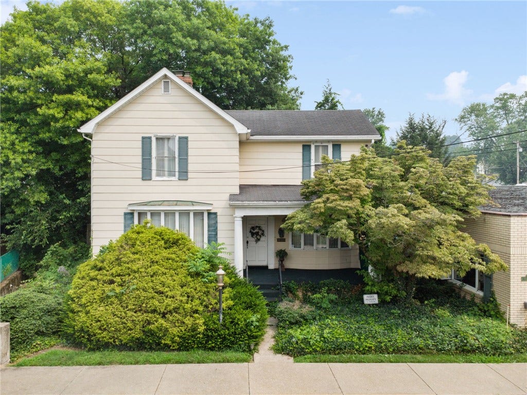 305-307 S 6TH ST, West Newton, PA 15089