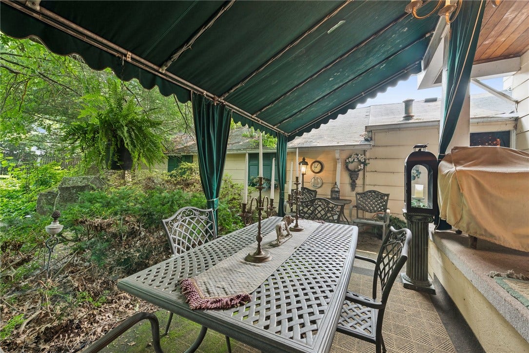 305-307 S 6TH ST, West Newton, PA 15089
