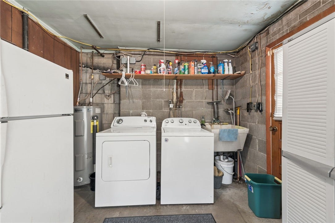 305-307 S 6TH ST, West Newton, PA 15089