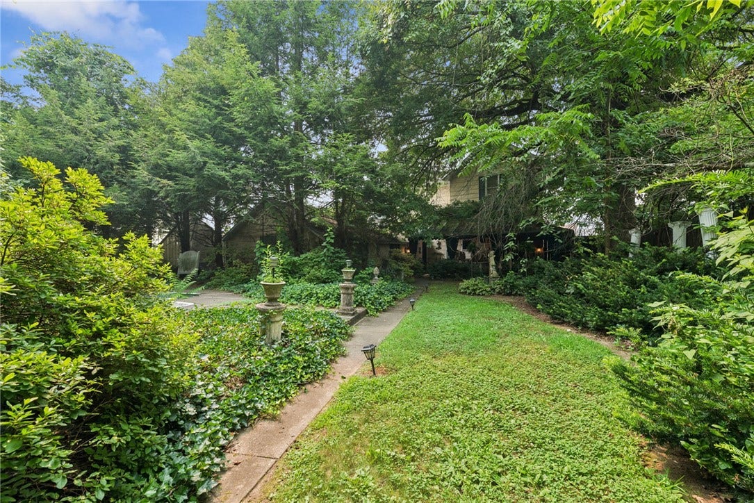 305-307 S 6TH ST, West Newton, PA 15089