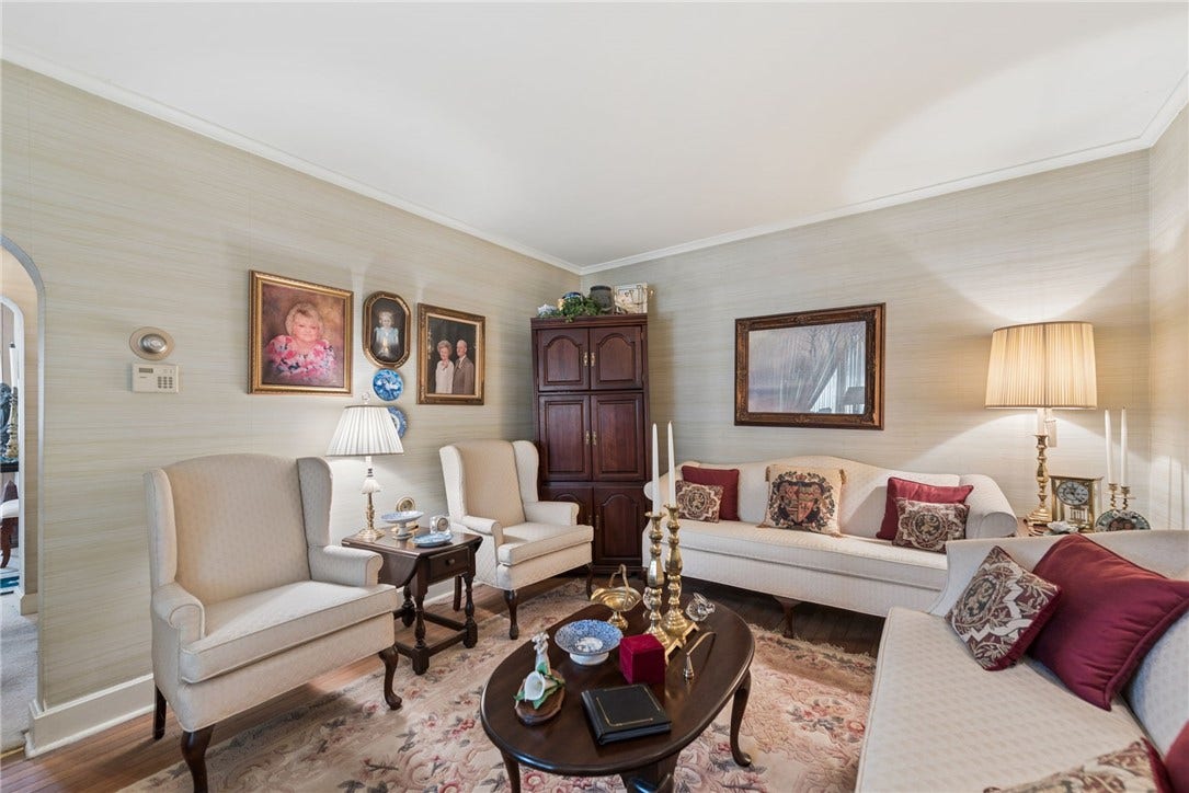 305-307 S 6TH ST, West Newton, PA 15089