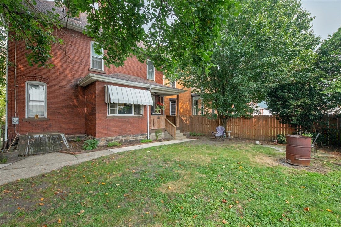 111 W Fayette St, Connellsville, PA 15425