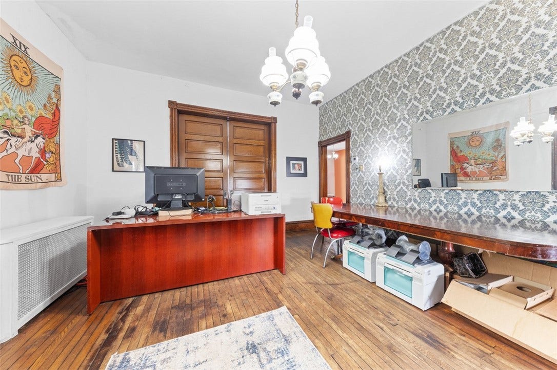 111 W Fayette St, Connellsville, PA 15425