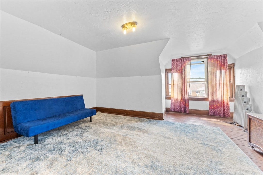 111 W Fayette St, Connellsville, PA 15425