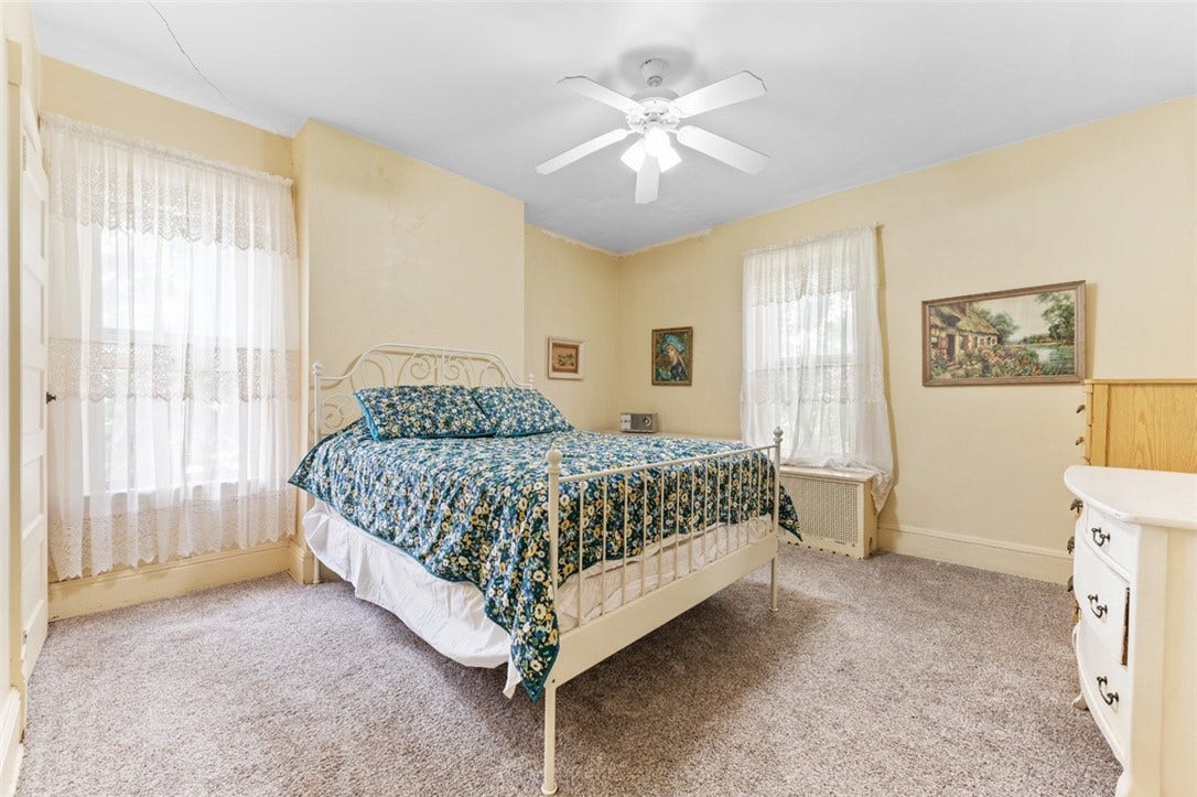 111 W Fayette St, Connellsville, PA 15425