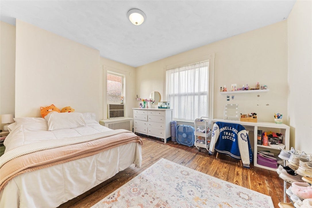111 W Fayette St, Connellsville, PA 15425