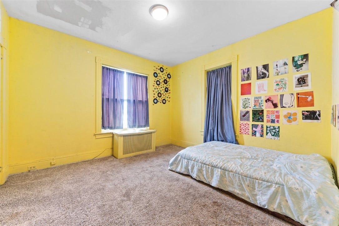 111 W Fayette St, Connellsville, PA 15425
