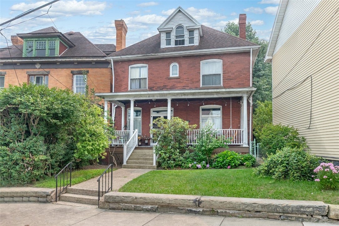 111 W Fayette St, Connellsville, PA 15425