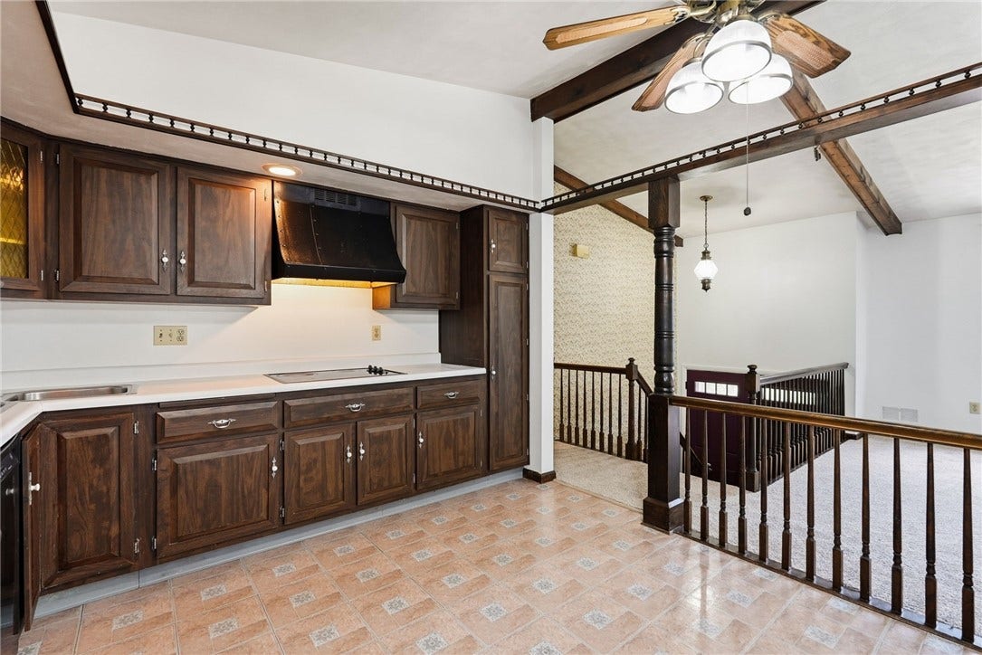 145 Karen Dr, Elizabeth, PA 15037