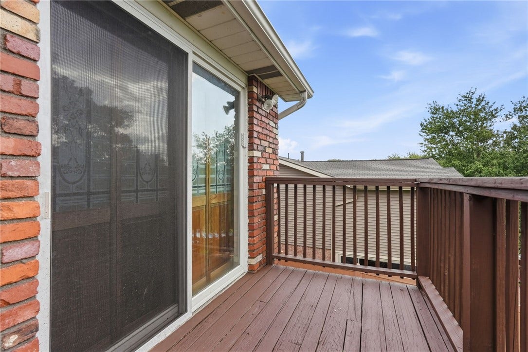 145 Karen Dr, Elizabeth, PA 15037