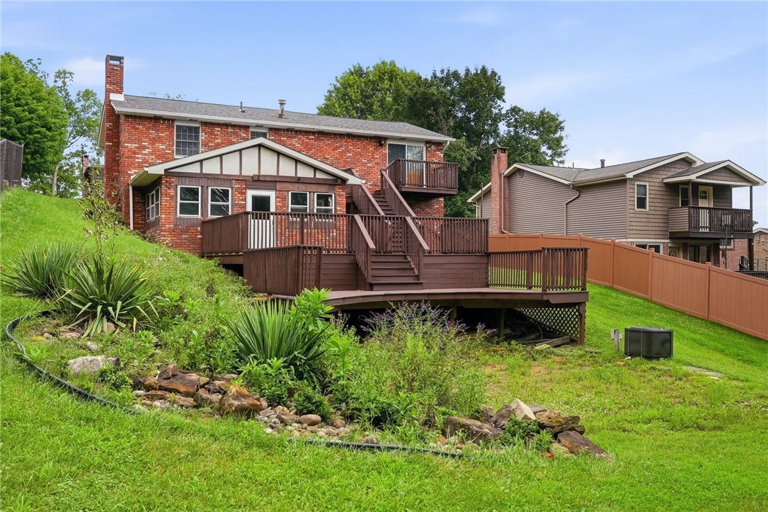 145 Karen Dr, Elizabeth, PA 15037