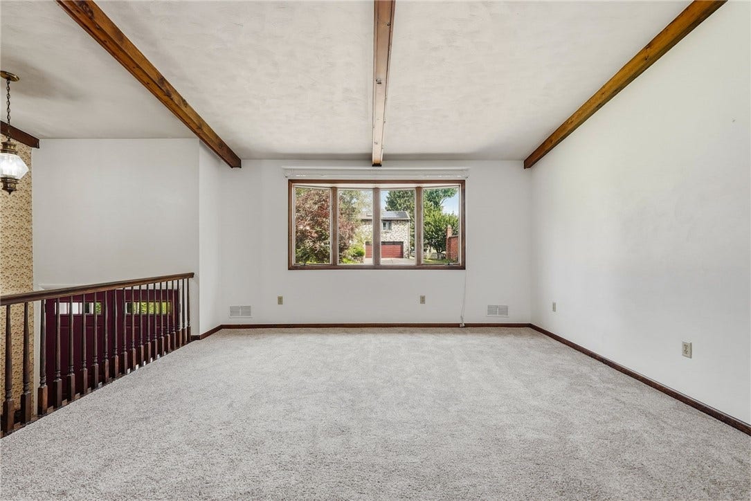145 Karen Dr, Elizabeth, PA 15037