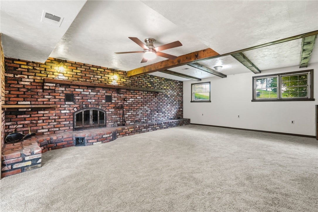 145 Karen Dr, Elizabeth, PA 15037