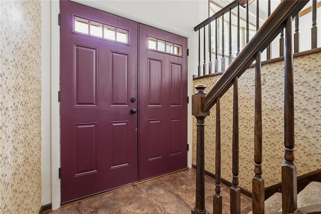 145 Karen Dr, Elizabeth, PA 15037