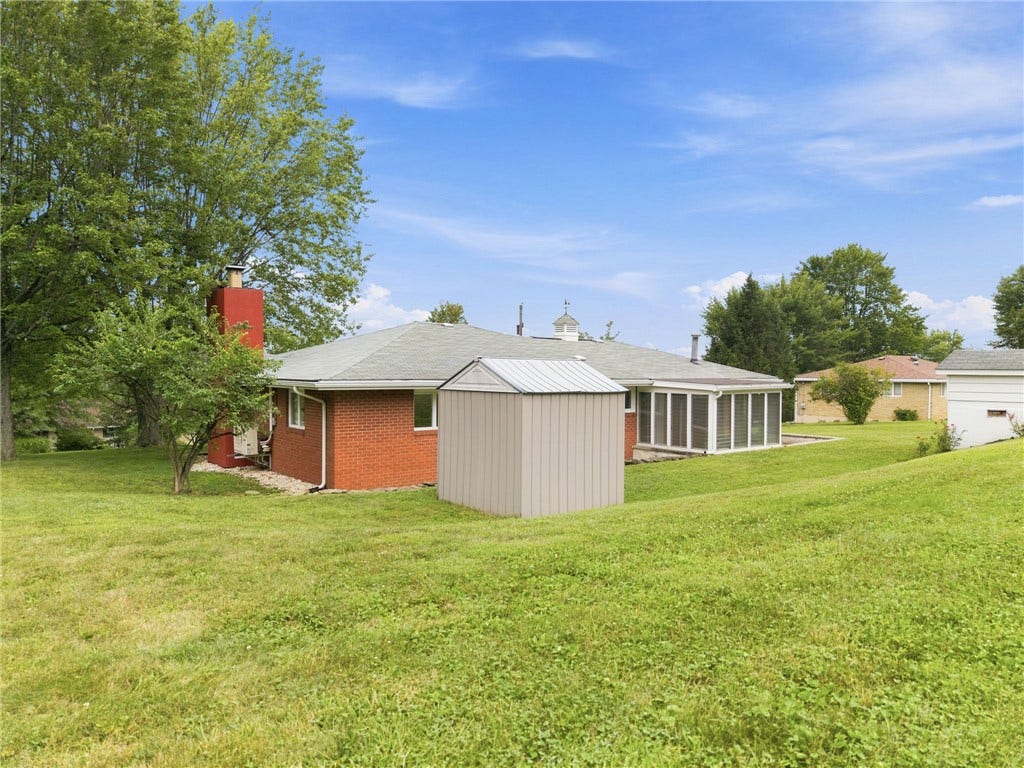 402 Pierce St, Latrobe, PA 15650