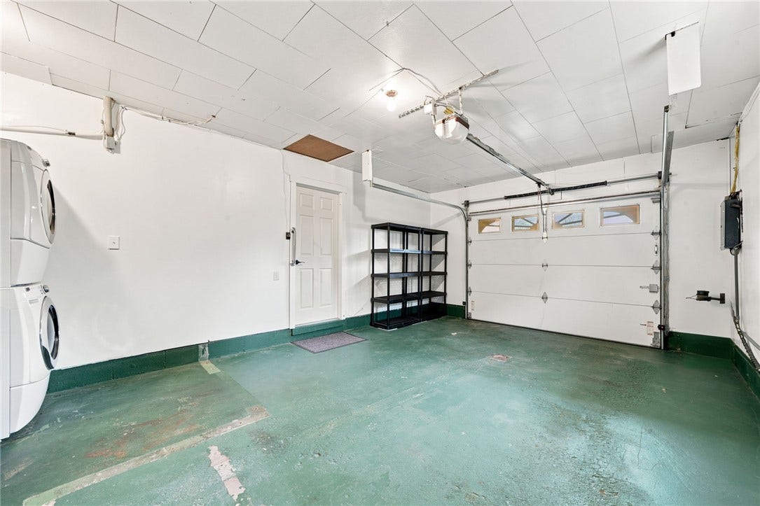 402 Pierce St, Latrobe, PA 15650