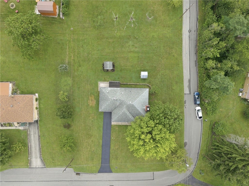 402 Pierce St, Latrobe, PA 15650