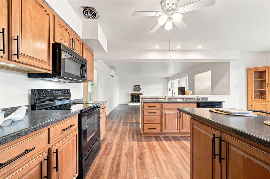 402 Pierce St, Latrobe, PA 15650