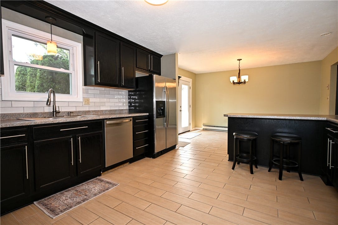 217 Vernon Ave, Belle Vernon, PA 15012
