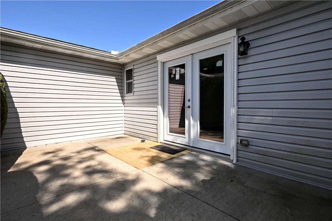 217 Vernon Ave, Belle Vernon, PA 15012