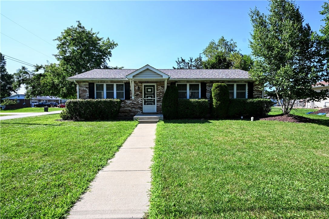 217 Vernon Ave, Belle Vernon, PA 15012