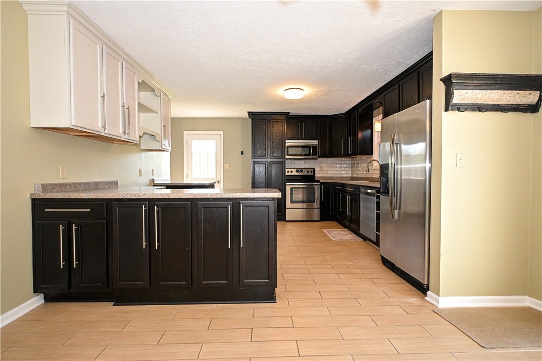 217 Vernon Ave, Belle Vernon, PA 15012